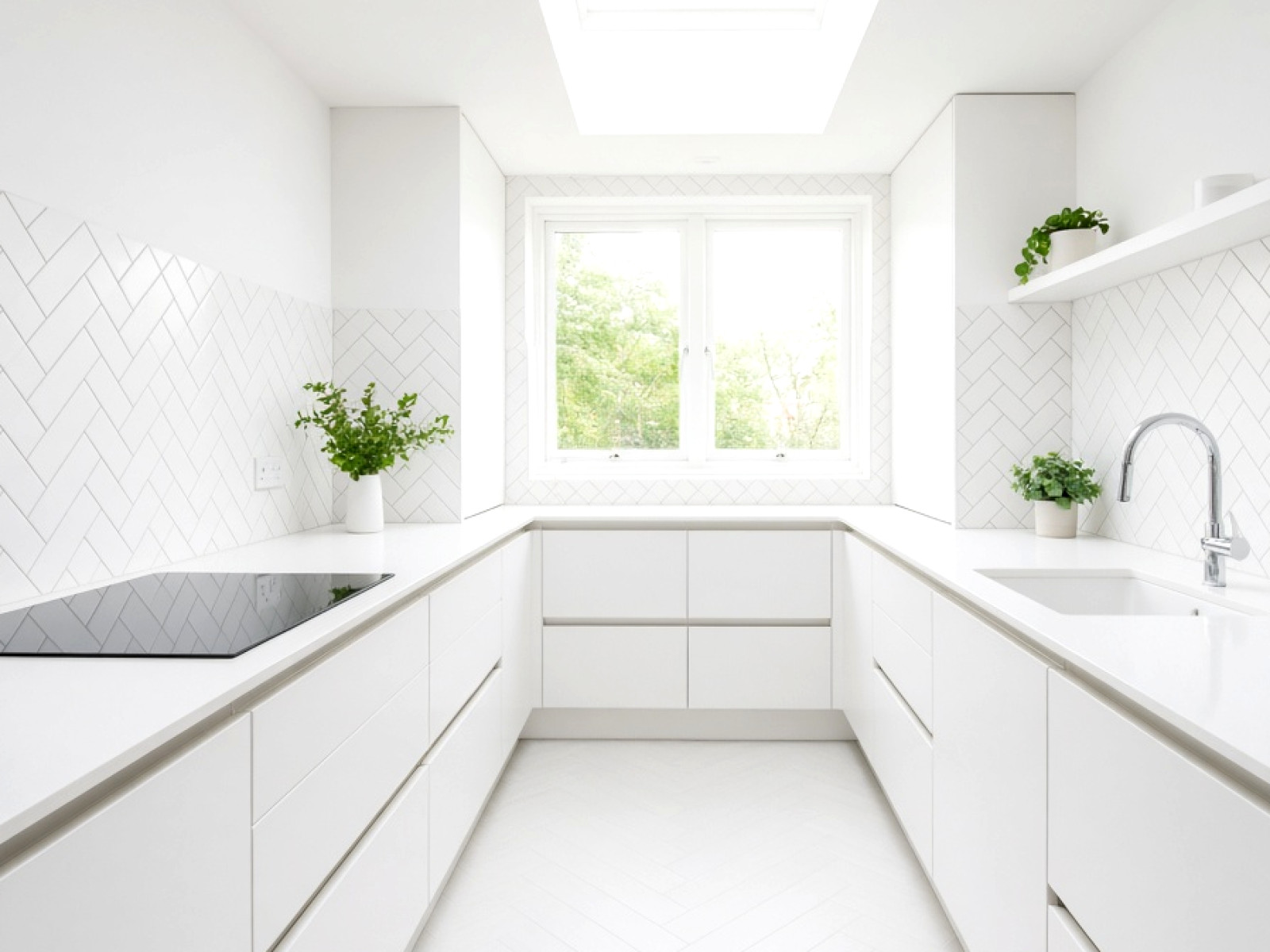 Hi-Macs Kitchen Worktops | UK Supply & Fit | Apollo Kitchen Worktops